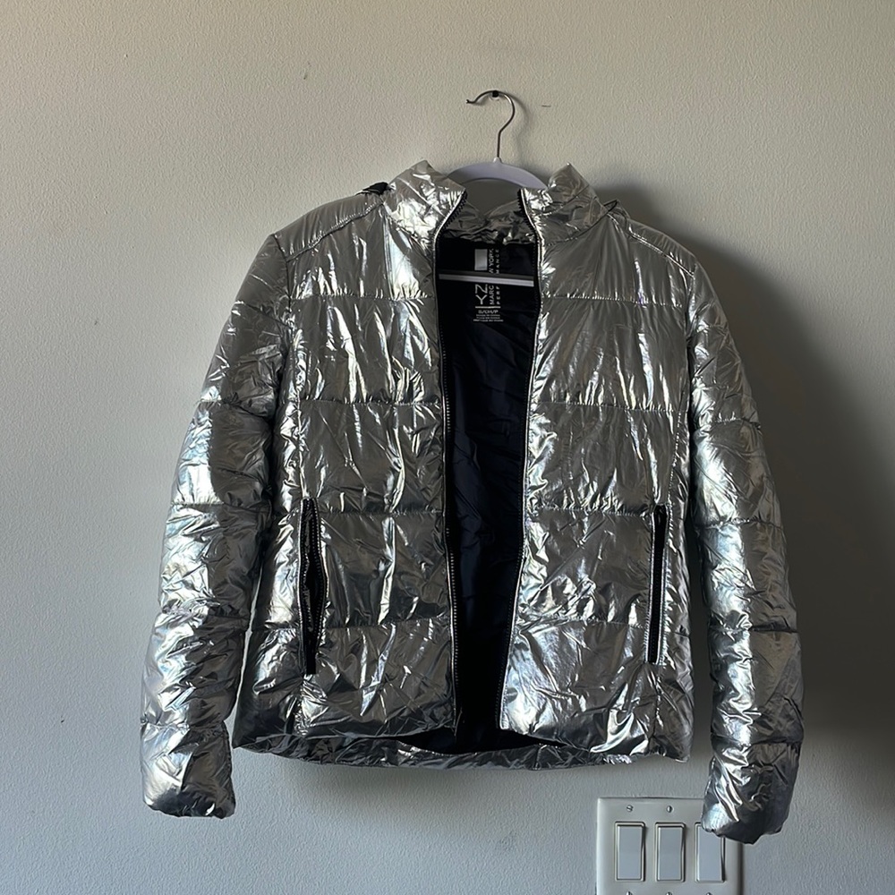 Metallic puffer jacket